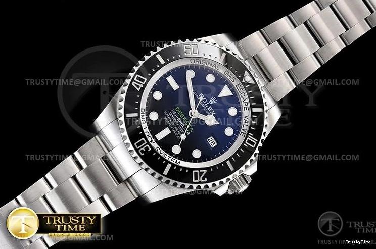 1114 ROLSD097A – Deep Sea Dweller Packable 1017